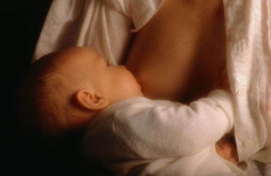 奶水不夠吃怎么追奶 新手媽媽奶水少怎么做