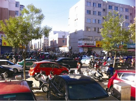 孩子上學應該接送嗎 中國式接孩子的影響