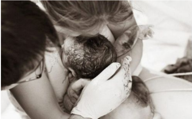 水中分娩好不好 水中分娩是怎么操作的