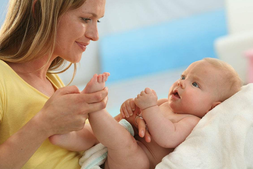 獨(dú)自帶娃說(shuō)說(shuō) 離開姥姥獨(dú)自帶娃說(shuō)說(shuō)朋友圈