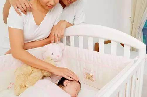 為什么孩子不肯分房睡 孩子不肯分房睡怎么辦 為什么孩子不肯分房睡 孩子不肯分房睡怎么辦