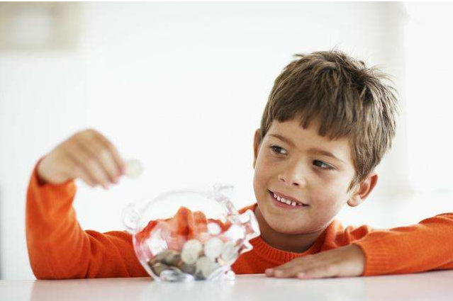父母該不該給孩子零花錢 給孩子零花錢應該怎么給