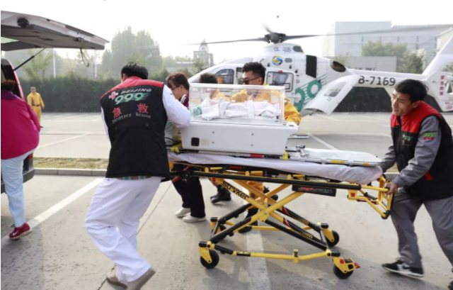 北京兒童醫院與999急救中心正式簽署戰略合作協議，啟動全國首家空地一體化新生兒轉運體系