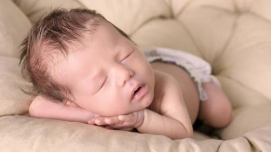 寶寶睡覺出汗多是什么原因   寶寶睡覺出汗的原因