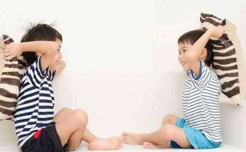 寶寶愛(ài)動(dòng)是什么原因   寶寶愛(ài)動(dòng)怎么辦