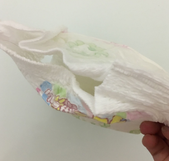 嬰舒寶拉拉褲好用嗎 嬰舒寶超薄透氣拉拉褲使用測評