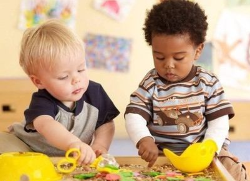 早教閃卡有用嗎 早教閃卡有什么危害