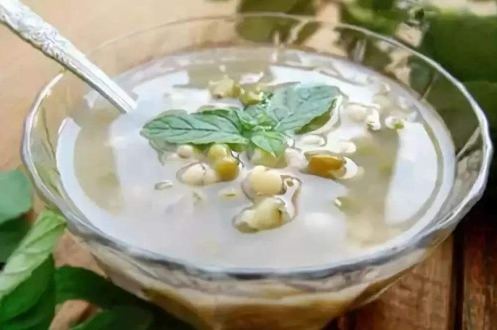 幼兒急疹能吃雞蛋嗎 幼兒急疹吃什么食物比較好 幼兒急疹能吃雞蛋嗎 幼兒急疹吃什么食物比較好