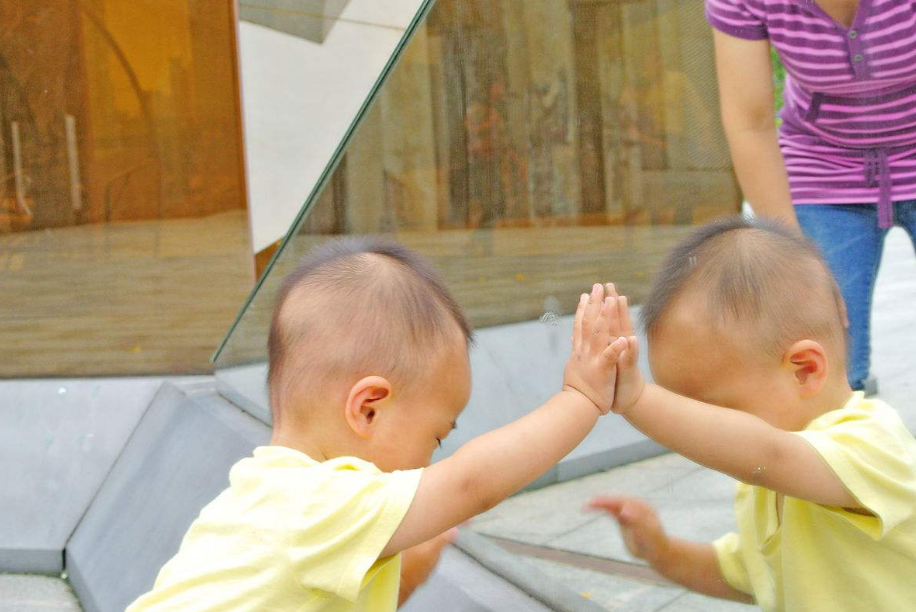 用什么方法培養(yǎng)發(fā)展孩子的智力 孩子智力發(fā)展訓(xùn)練方法