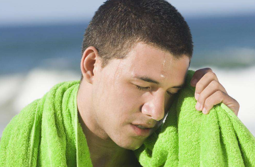 孩子容易出汗怎么避免感冒 秋冬季節孩子感冒怎么辦好