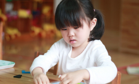 寶寶多久洗一次澡合適  寶寶洗澡周期介紹