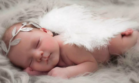 寶寶冬天可以穿保暖內(nèi)衣嗎 穿保暖內(nèi)衣有好處嗎 寶寶冬天可以穿保暖內(nèi)衣嗎 穿保暖內(nèi)衣有好處嗎