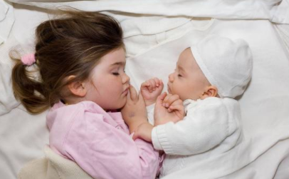 寶寶哈欠多是什么原因   寶寶哈欠多調(diào)理方法