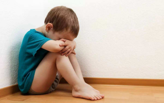 孩子膽小內向是什么原因 孩子膽小內向原因介紹 孩子膽小內向是什么原因 孩子膽小內向原因介紹