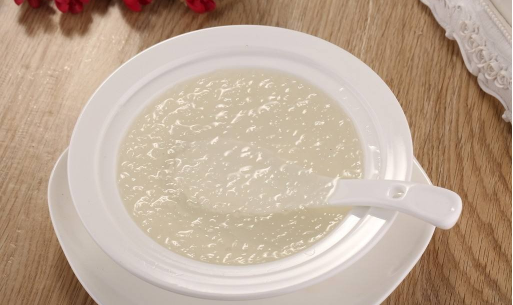 月經期身體燥熱怎么回事 經期吃什么美容養顏