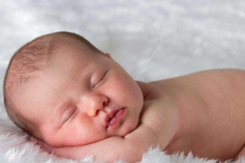 寶寶睡覺驚厥怎么回事    睡覺驚厥護理方法