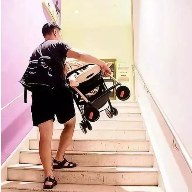 寶寶多大坐嬰兒推車好 嬰兒推車的5種錯誤用法