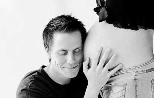 孕婦肚子發硬正常嗎  肚子發硬是女孩嗎