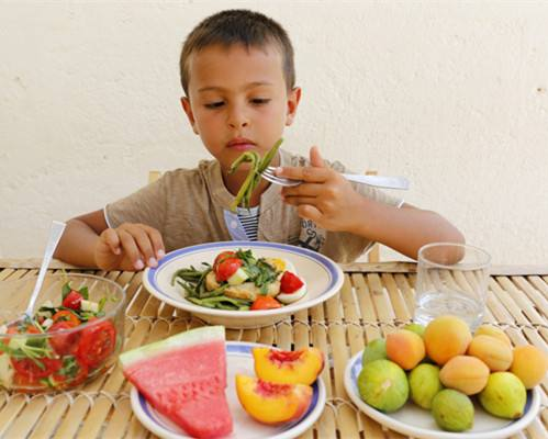 小孩經(jīng)常扁桃體發(fā)炎是怎么回事 孩子扁桃體反復(fù)發(fā)作怎么辦 小孩經(jīng)常扁桃體發(fā)炎是怎么回事 孩子扁桃體反復(fù)發(fā)作怎么辦