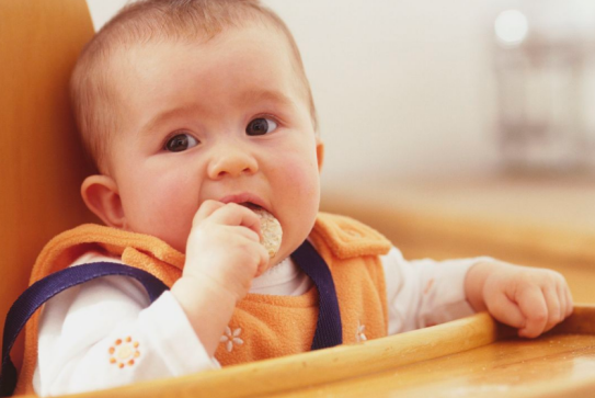 寶寶腹瀉脫水有哪些癥狀  腹瀉脫水怎么補水好