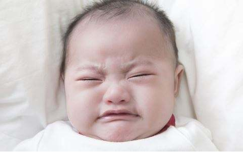 寶寶急性腸胃炎可以喝奶粉嗎 寶寶得了急性腸炎怎么辦 寶寶急性腸胃炎可以喝奶粉嗎 寶寶得了急性腸炎怎么辦