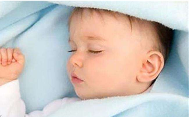 寶寶出現頻繁使勁兒是怎么回事 寶寶總是使勁怎么辦 寶寶出現頻繁使勁兒是怎么回事 寶寶總是使勁怎么辦