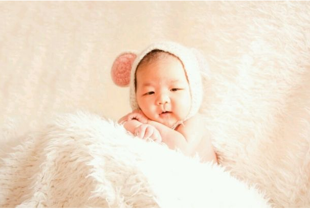 寶寶出現頻繁使勁兒是怎么回事 寶寶總是使勁怎么辦 寶寶出現頻繁使勁兒是怎么回事 寶寶總是使勁怎么辦