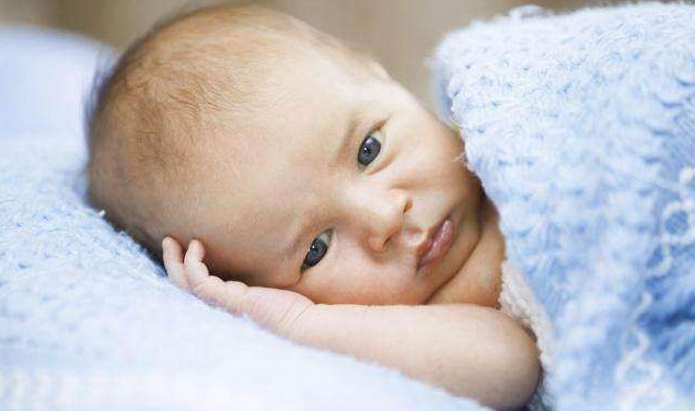 寶寶冬天晚上穿衣服睡覺好嗎 寶寶睡覺注意事項