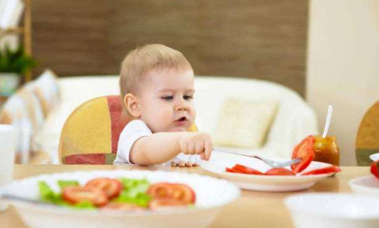 寶寶餐椅什么時(shí)候用 餐椅寶寶多大可以用 寶寶餐椅什么時(shí)候用 餐椅寶寶多大可以用