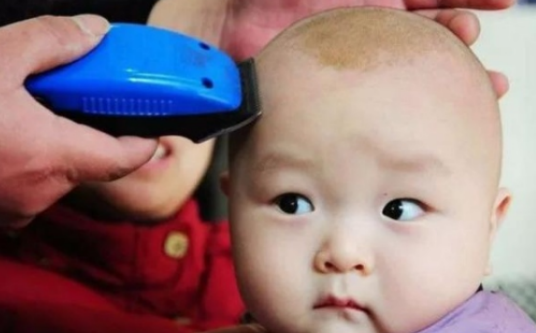 剃光頭可以讓頭發變好嗎 寶寶什么時候可以剃光頭 剃光頭可以讓頭發變好嗎 寶寶什么時候可以剃光頭