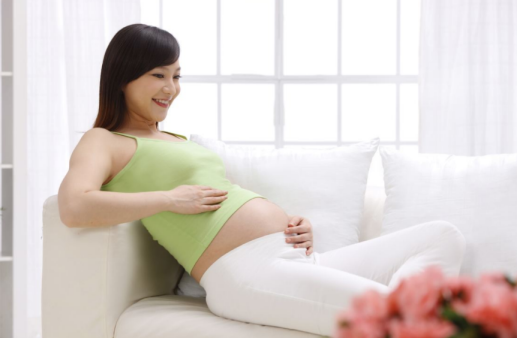 寶寶能接觸化妝品嗎 化妝品對寶寶有哪些危害 寶寶能接觸化妝品嗎 化妝品對寶寶有哪些危害