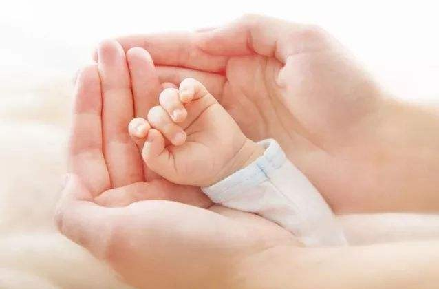 寶寶手心發(fā)熱怎么調(diào)理 寶寶手心發(fā)熱是怎么回事