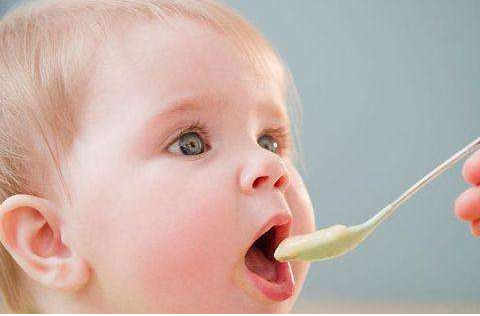 寶寶口腔潰瘍不愿意吃飯怎么辦 寶寶口腔潰瘍怎么預防 寶寶口腔潰瘍不愿意吃飯怎么辦 寶寶口腔潰瘍怎么預防