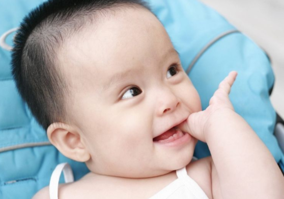 寶寶手上長倒刺是缺乏維生素嗎 寶寶手上長倒刺怎么辦