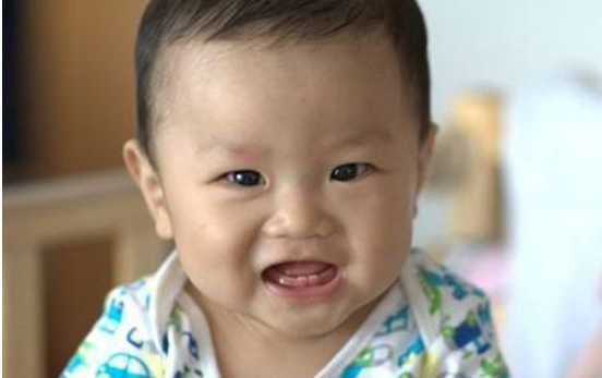 寶寶鼻梁上有青筋是不好帶嗎 寶寶鼻梁上有青筋怎么辦