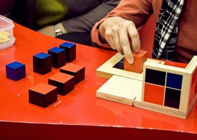 什么是蒙氏教育 蒙氏教育理念經(jīng)典語錄有哪些