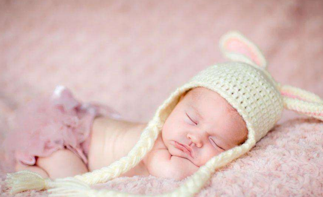 寶寶午睡要脫外套嗎  寶寶午睡保暖方法