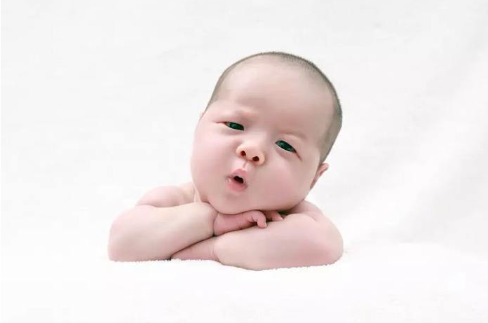 寶寶打嗝有酸味是怎么回事 寶寶打嗝有酸味怎么辦