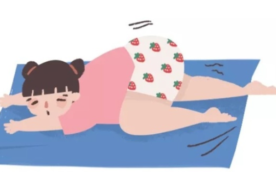 寶寶喜歡夾腿是怎么回事 寶寶喜歡夾腿治療方法 寶寶喜歡夾腿是怎么回事 寶寶喜歡夾腿治療方法