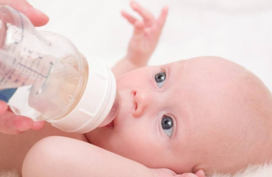 寶寶吃奶抽搐怎么辦 寶寶吃奶抽搐解決方法 寶寶吃奶抽搐怎么辦 寶寶吃奶抽搐解決方法