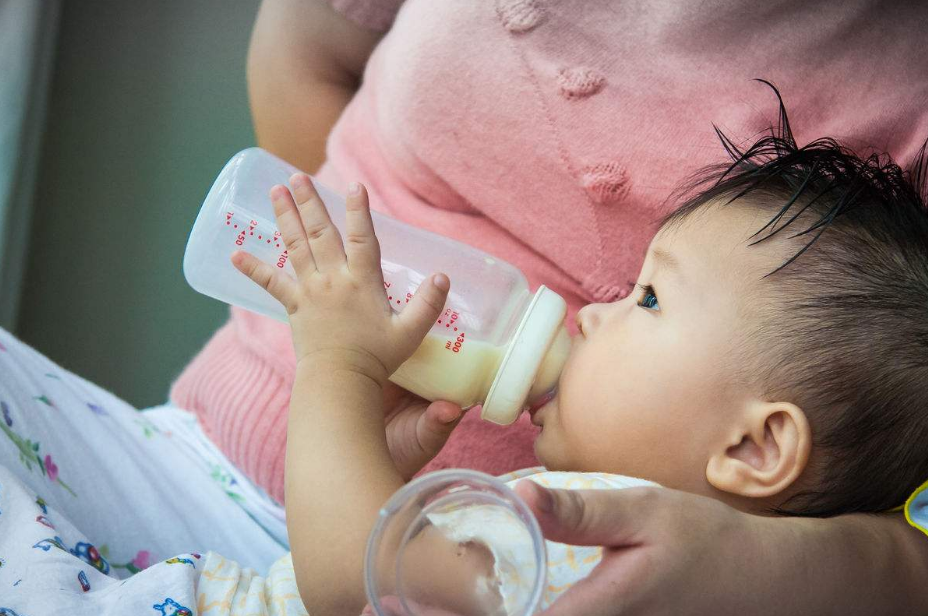 哺乳媽媽沒有奶水是什么原因 如何改善沒有奶水的情況