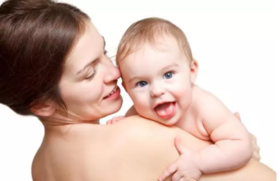 新生兒打嗝是什么原因  新生兒打嗝原因介紹