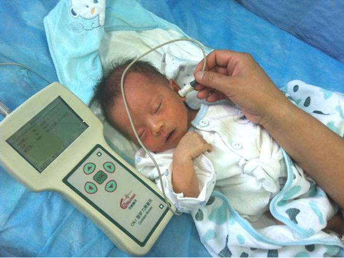 為什么新生兒要做聽力篩查 新生兒聽力篩查沒通過怎么辦 為什么新生兒要做聽力篩查 新生兒聽力篩查沒通過怎么辦