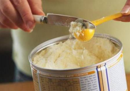 用什么水泡奶粉比較好 沖奶粉什么溫度最適合