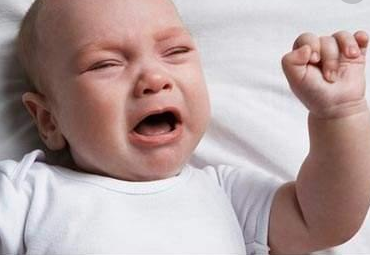 寶寶總哭鬧不睡覺怎么回事 怎么辦 寶寶總哭鬧不睡覺怎么回事 怎么辦