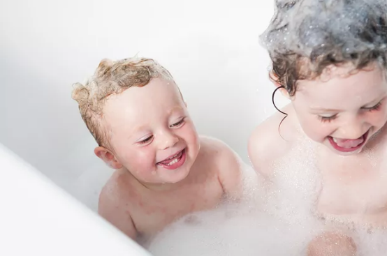 冬天怎么給寶寶洗澡好  寶寶冬天洗澡方法