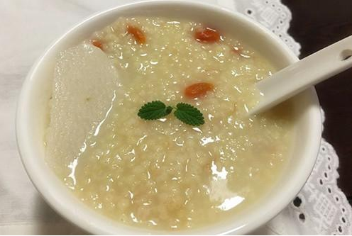 寶寶吃什么對腸胃好 如何改善寶寶腸胃不好 寶寶吃什么對腸胃好 如何改善寶寶腸胃不好