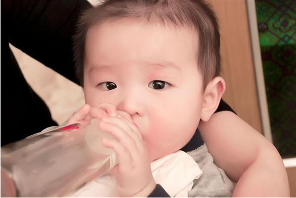 寶寶吃什么對腸胃好 如何改善寶寶腸胃不好