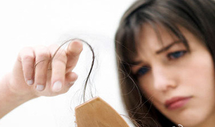 產(chǎn)后脫發(fā)的正確調(diào)理方法 產(chǎn)后脫發(fā)怎么改善 產(chǎn)后脫發(fā)的正確調(diào)理方法 產(chǎn)后脫發(fā)怎么改善