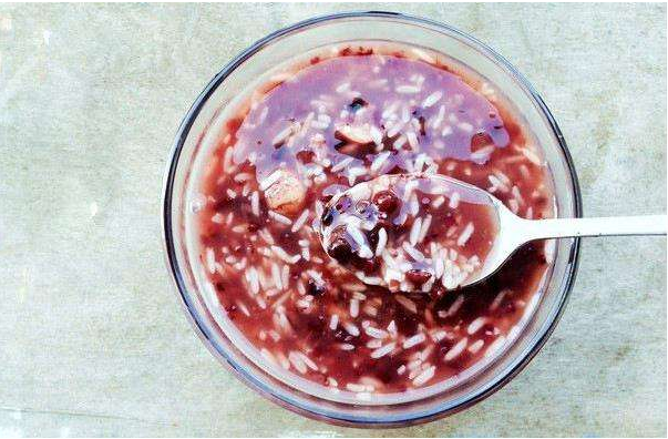 月經期間吃什么排毒排污血 月經期間飲食禁忌